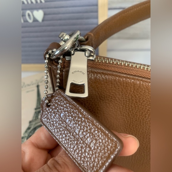 Coach brown shoulder bag - Picture 3 of 15